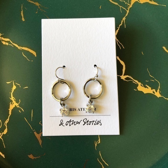 Other Stories Sliver Crystal Earring 18$